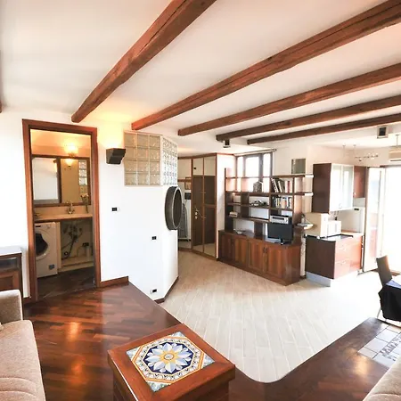 Penthouse With View * Rome