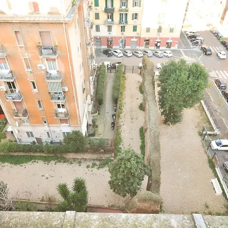 Penthouse With View * Rome