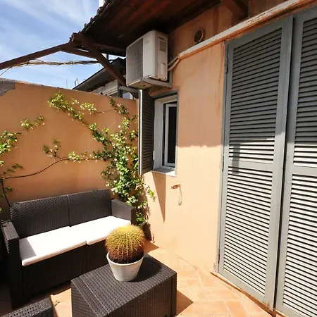 Penthouse With View * Rome